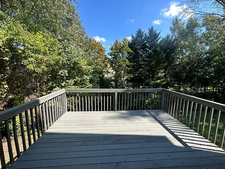 15005 Rothesay Dr — Photo 21