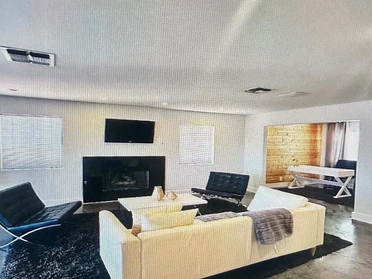 3988 Delos Dr — Photo 17