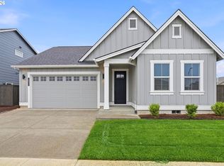 1821 S Pepperwood St, Canby, OR 97013