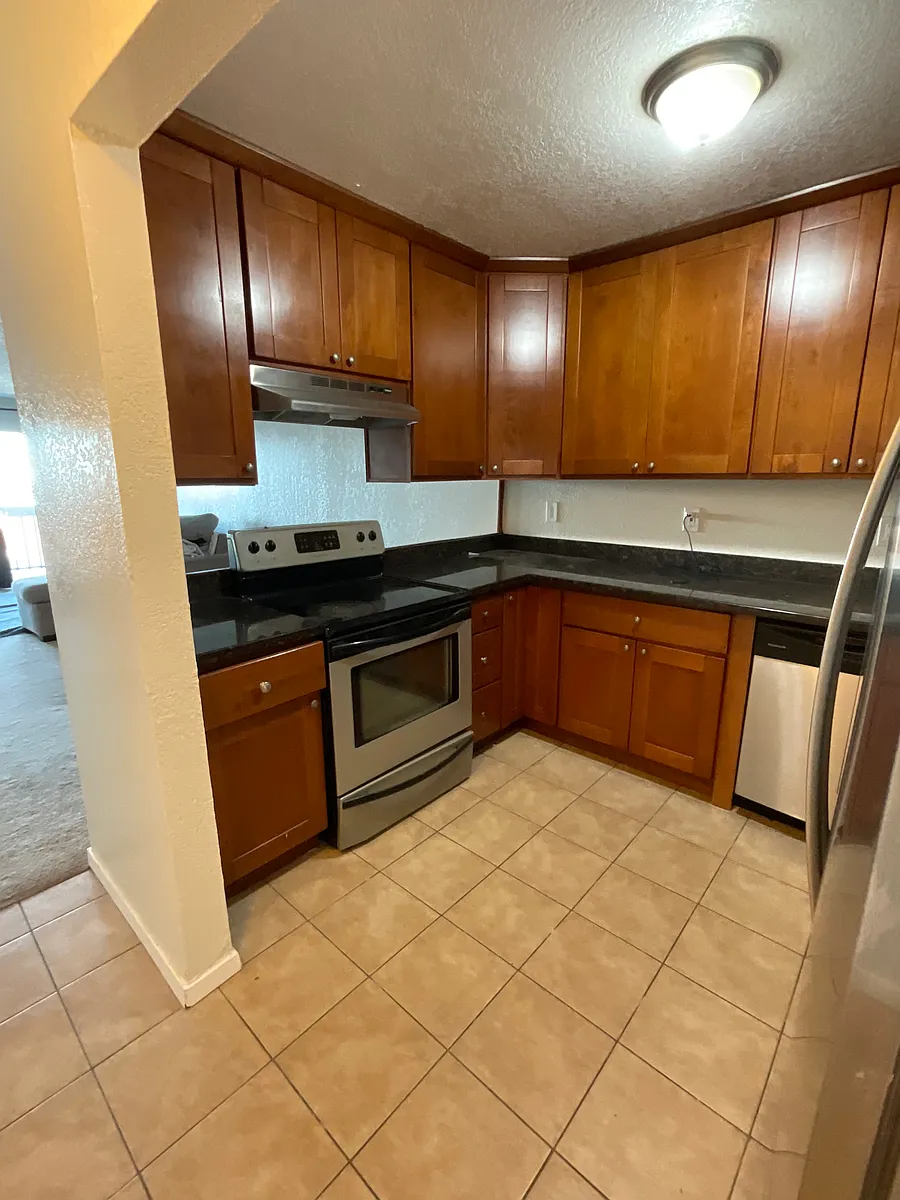 Building Photo - 1532 Chanslor Ave #K