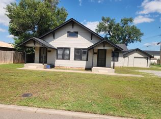 320-322 N Bradley St, Weatherford, OK 73096