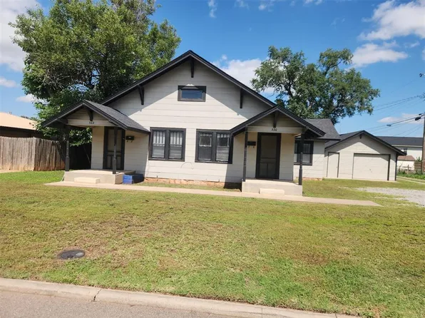 320-322 N Bradley St, Weatherford, OK 73096
