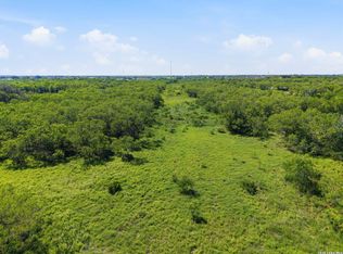 00 CR 329, Floresville, TX 78114
