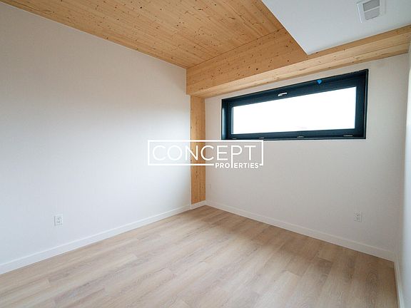 4th image of 11 E Lenox St #7011