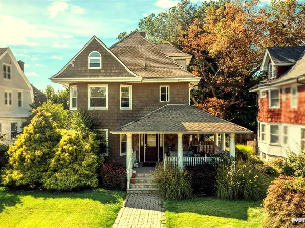 467 Summit Ave, Hackensack, NJ 07601