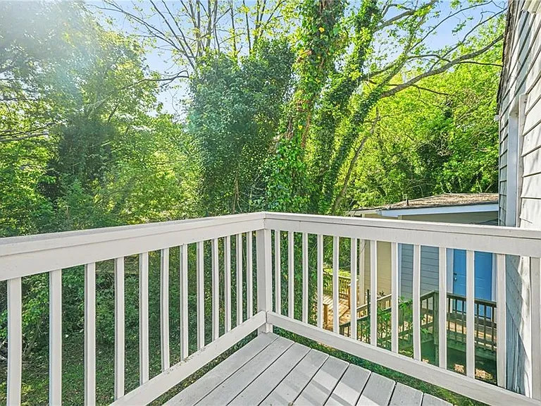 360 Betsy Ave SW — Photo 31