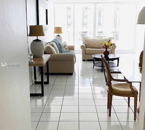 2nd image of 1717 N Bayshore Dr APT 2542