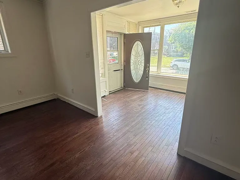 3127 Guilford St — Photo 7