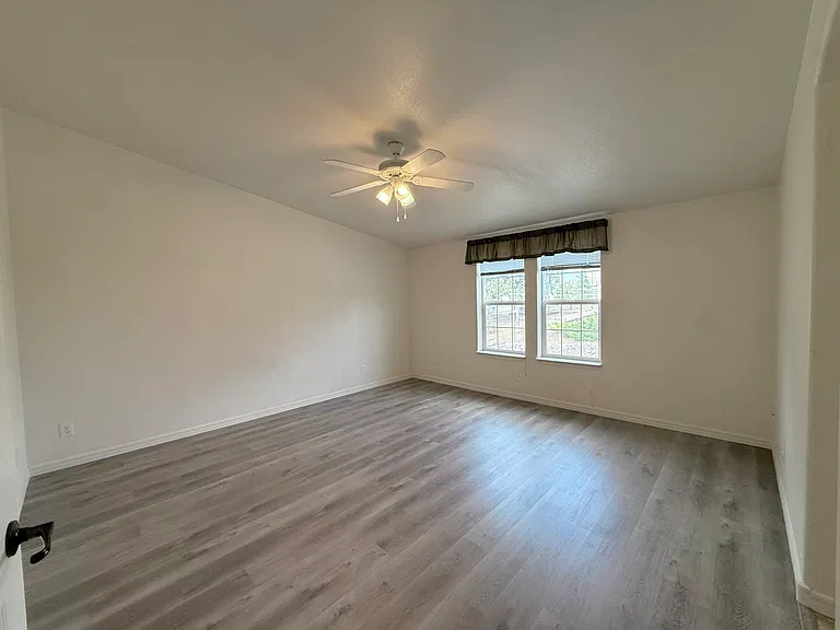 2828 Jerry St — Photo 23
