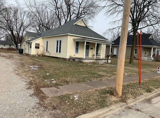 421 E North St, Corydon, IA 50060