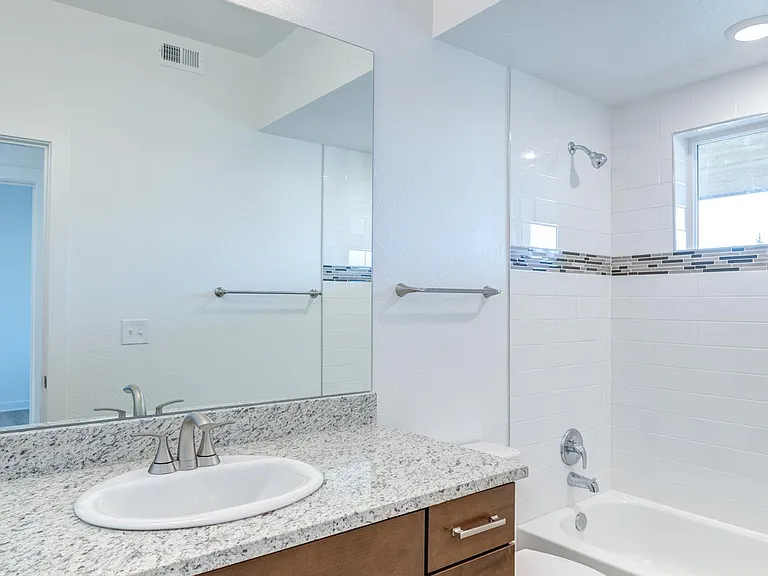 1034 S Dearborn St #308 — Photo 16