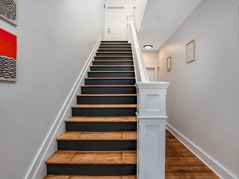 89 W Philadelphia St #8 — Photo 16