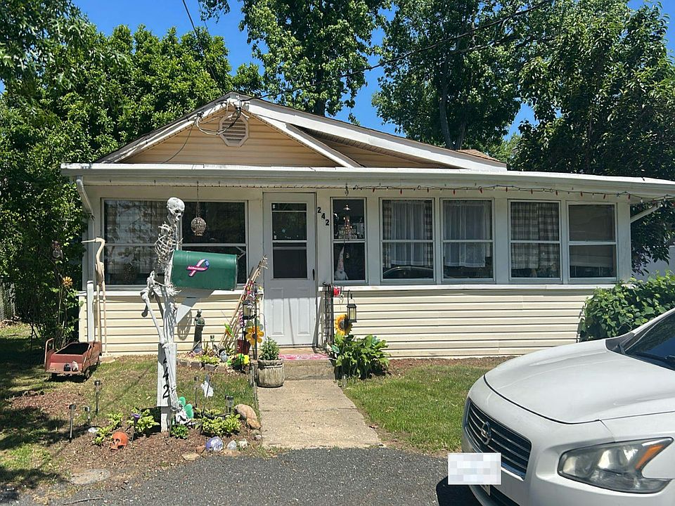 1st image of 242 Outlook Blvd