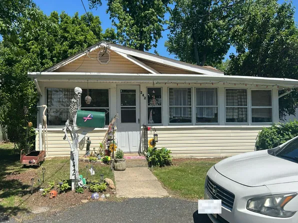 242 Outlook Blvd, Keyport, NJ 07735