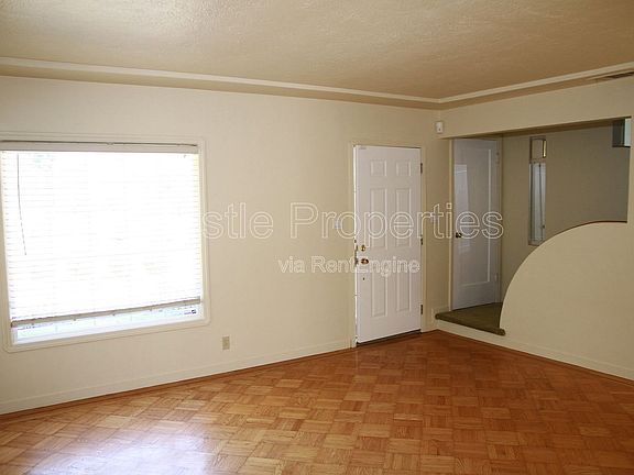 2nd image of 271 Viewmont Ave