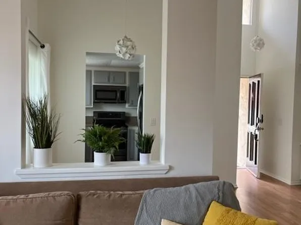 210 Reef Ct, Santa Barbara, CA 93109
