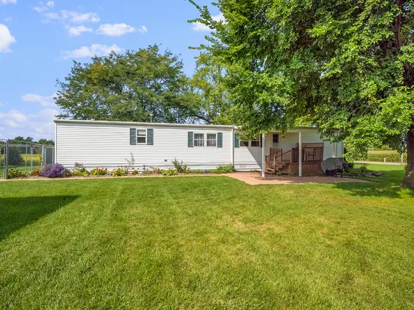 3556 W 9000n Rd, Manteno, IL 60950