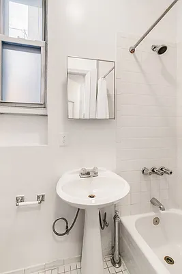 Rented by Compass | media 22