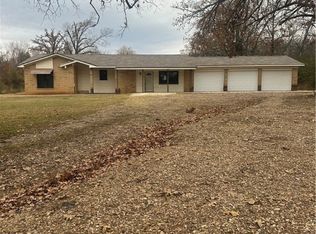 17785 175th Ave, Spiro, OK 74959