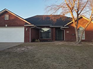 4208 Stonewall Ct, Enid, OK 73703