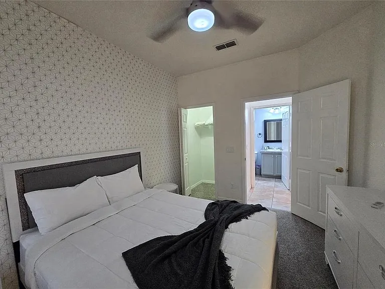 930 Oxford Dr — Photo 37