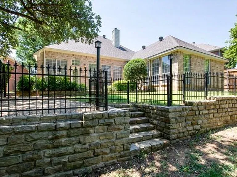 3408 Diamond Point Dr — Photo 20