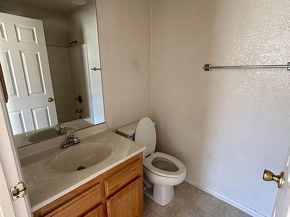 5th image of 6693 Mariposa Ave