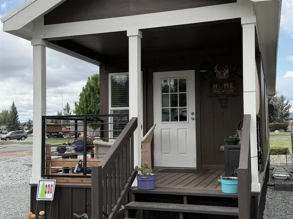 21 Explorer Ln, Usk, WA 99180