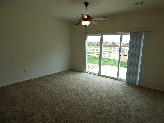 753 Lakebrook Ct — Photo 5