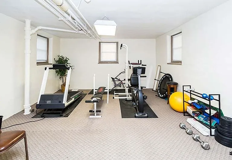 Unleash your fitness potential at Central Lakes of Uptown! Enjoy a fully equipped gym designed to elevate your workout routine. With modern equipment and plenty of space, staying active has never been easier. Schedule your tour today!