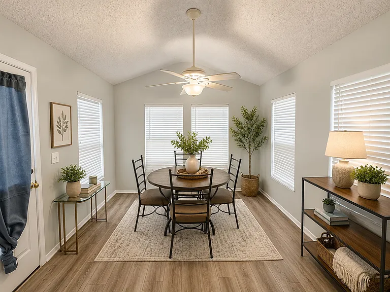1011 Willow Bend Dr — Photo 4