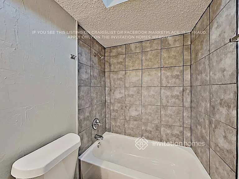 2206 Cedarcrest Dr — Photo 16