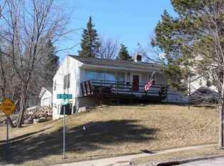 2435 W 15th St, Duluth, MN 55806