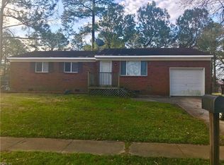 3420 Dunedin Dr, Chesapeake, VA 23321