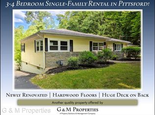 16 Beech Rd, Pittsford, NY 14534