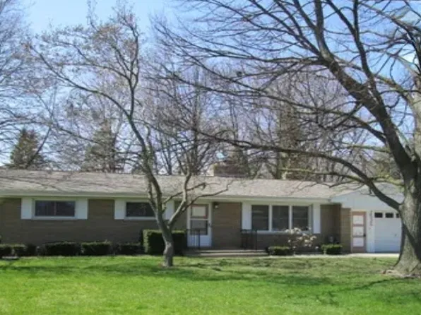 2535 E Greendale Dr, Saginaw, MI 48603