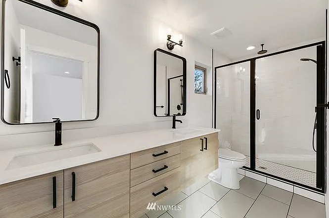1124 NW 57th St #D — Photo 12