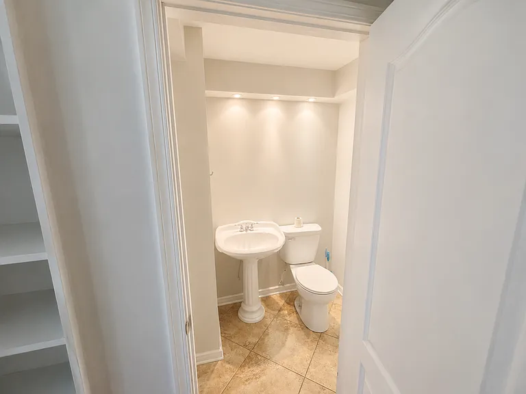359 Ruth Cir — Photo 13