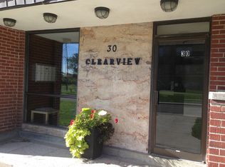 30 Clearview Hts #25, Toronto, ON M6M 2A1