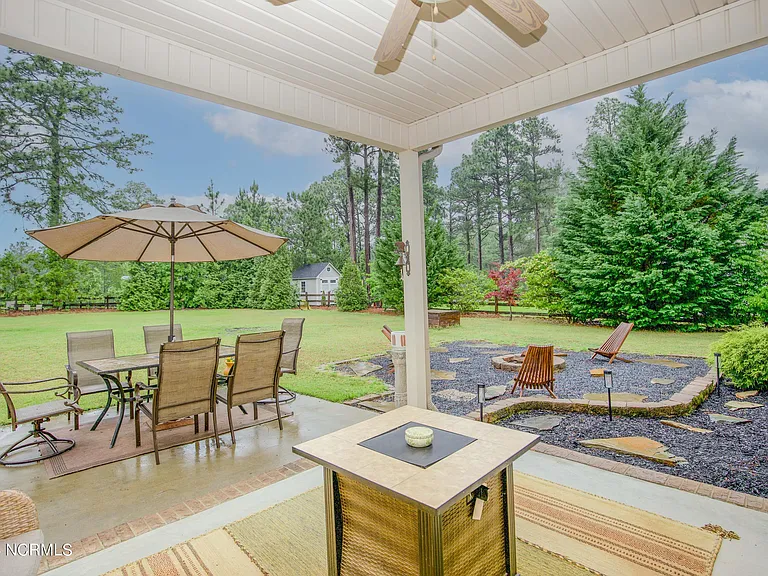 237 Rothbury Dr — Photo 48