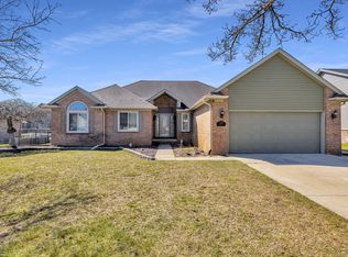 67839 Pinewood Ln, Richmond, MI 48062