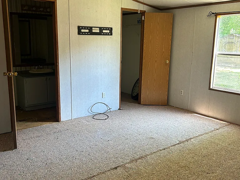 100 Oxford Cir #409 — Photo 10