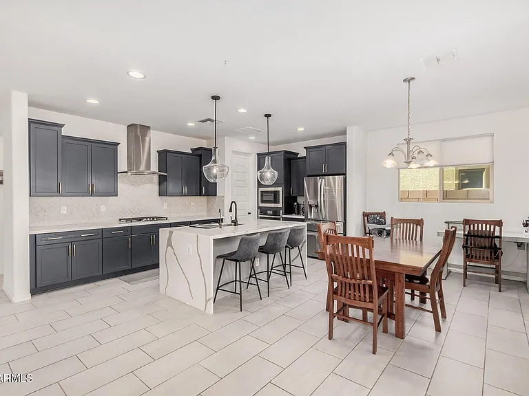 Kitchen - Dining