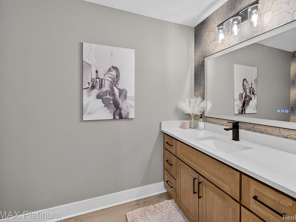2237 Knotty Pine Trl, photo 15