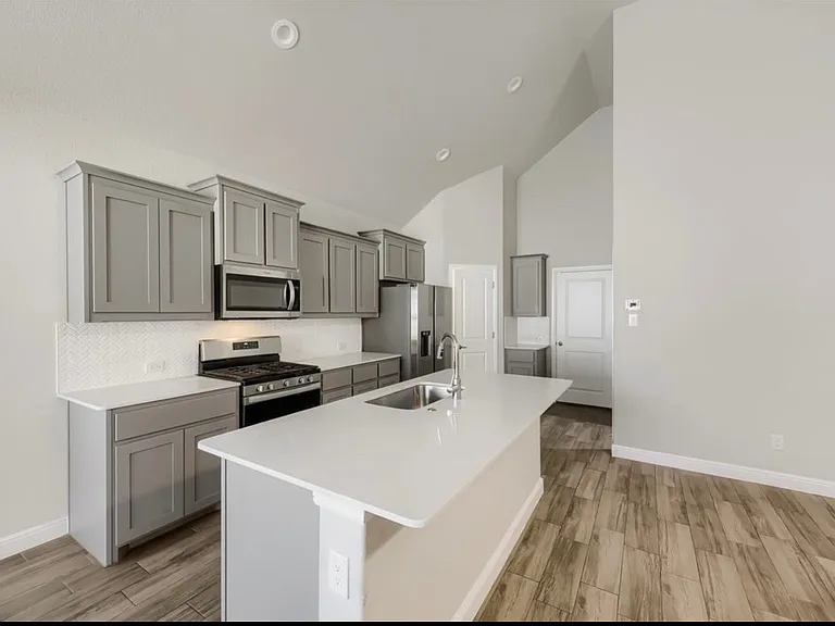 2632 Jordan Dwyer Way — Photo 3