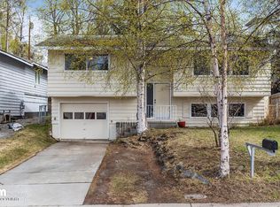 5061 Southampton Dr, Anchorage, AK 99503