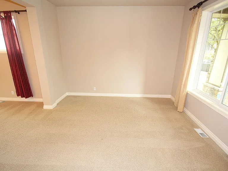 19208 NE 66th Way — Photo 4