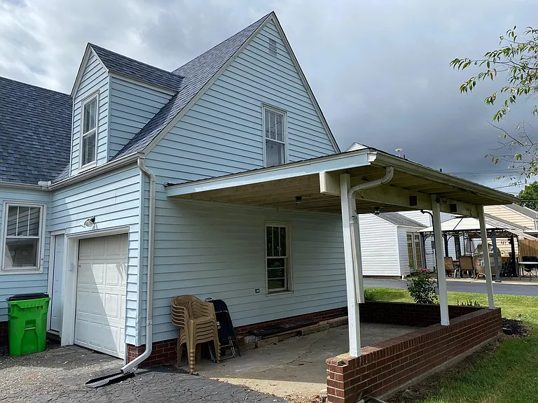 235 Everhard Rd SW — Photo 21