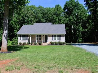 7527 Walking Stick Ln, Liberty, NC 27298