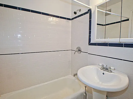 Rented by SW Queens Mezzanine | media 14